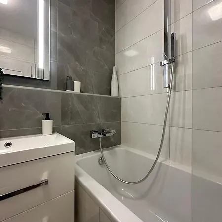 Utulny V Rezidencii Pri Mlyne Apartment *